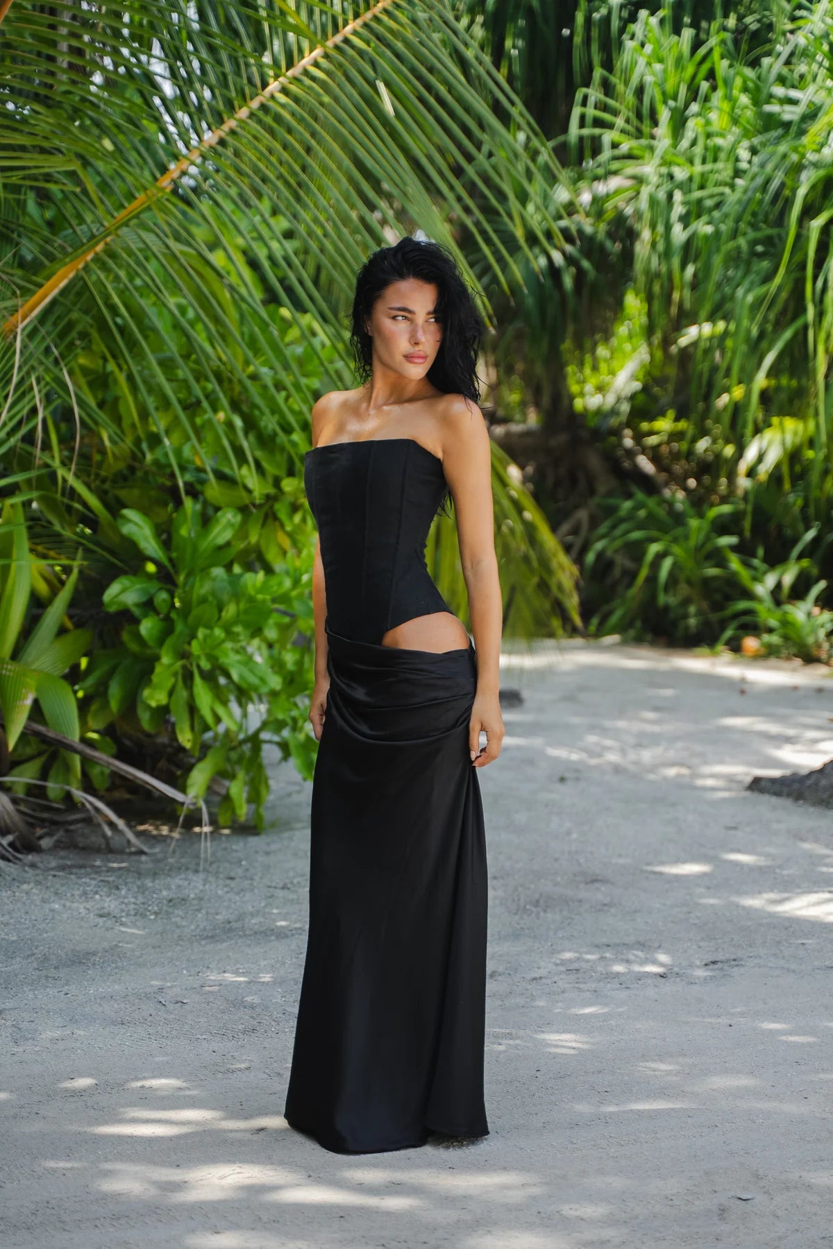 BLACK HUXLEY GOWN