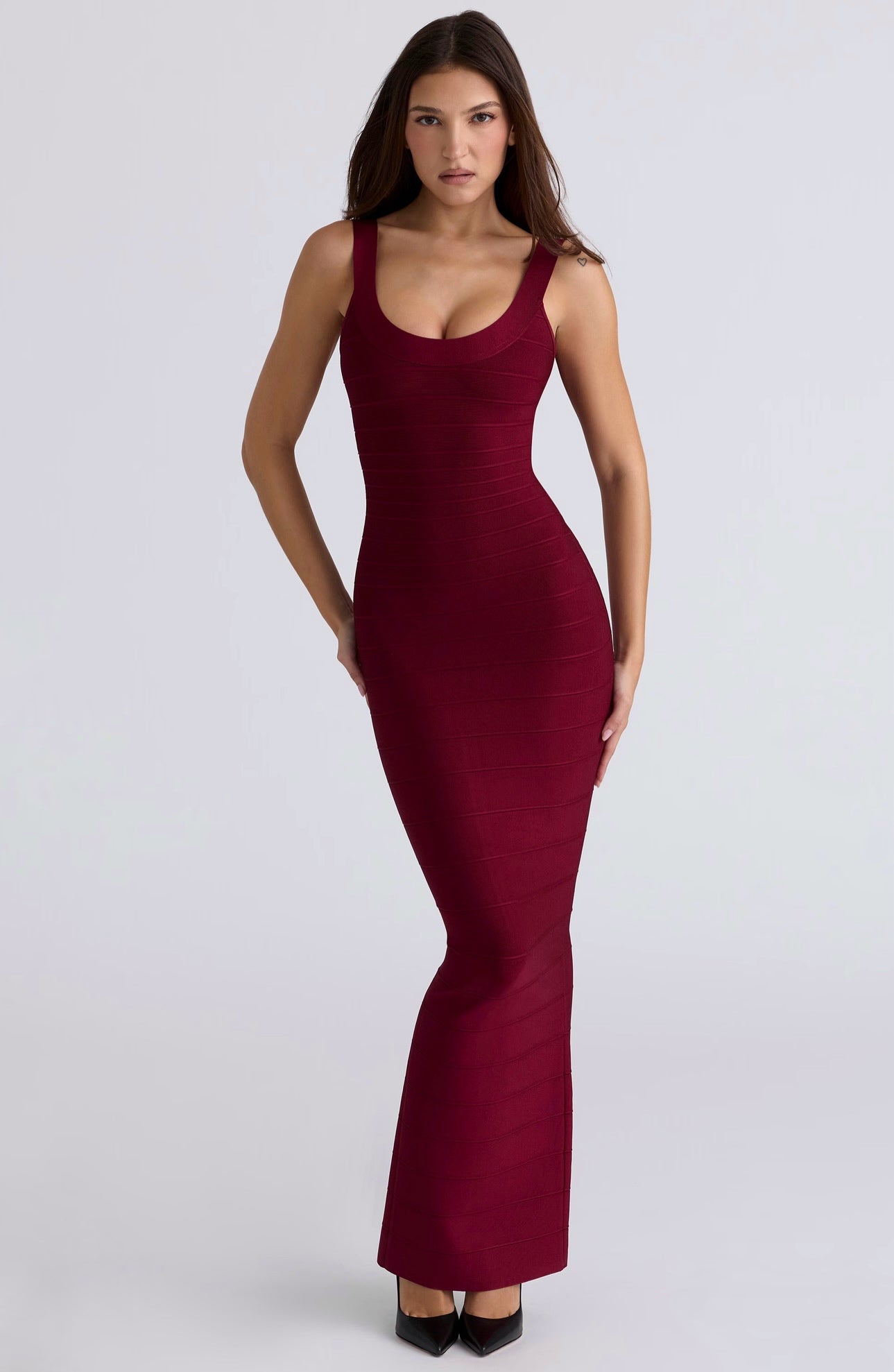 RUBY BANDAGE GOWN – Aquino's Attire
