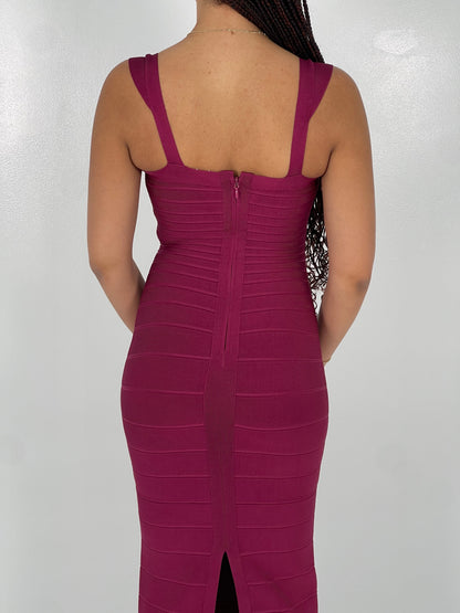 BURGUNDY SWEETHEART GOWN