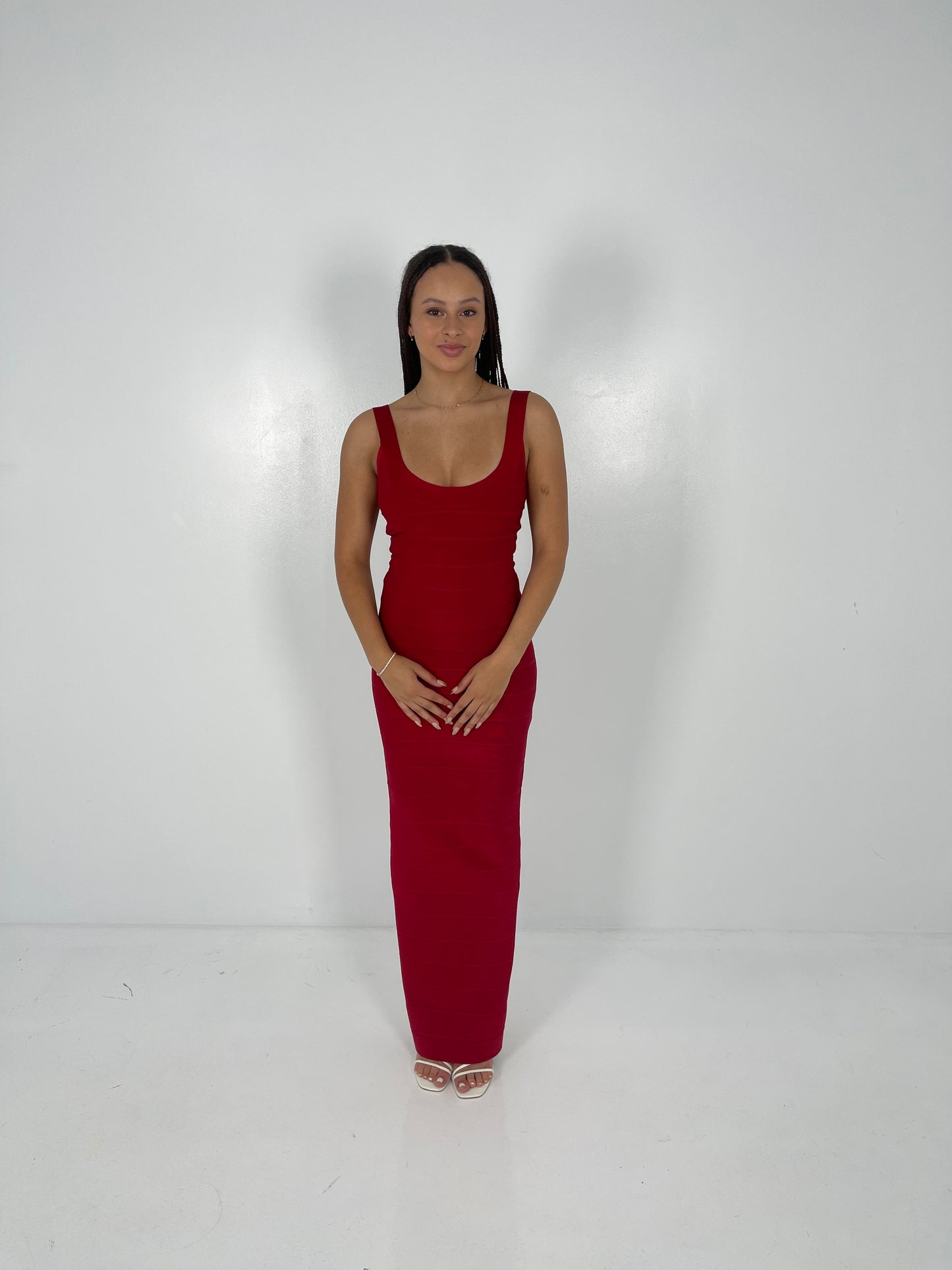 CRANBERRY ROUND NECK GOWN