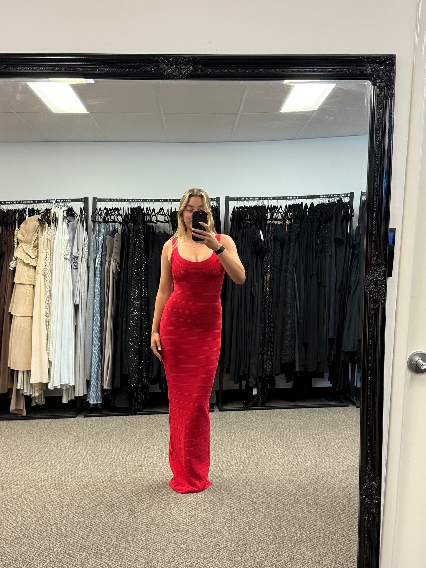 LIPSTICK RED ROUND NECK GOWN